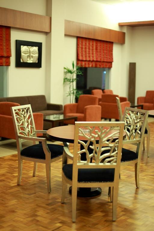 Aston Tanjung City Hotel Extérieur photo