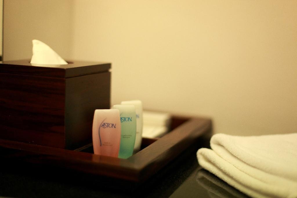 Aston Tanjung City Hotel Extérieur photo