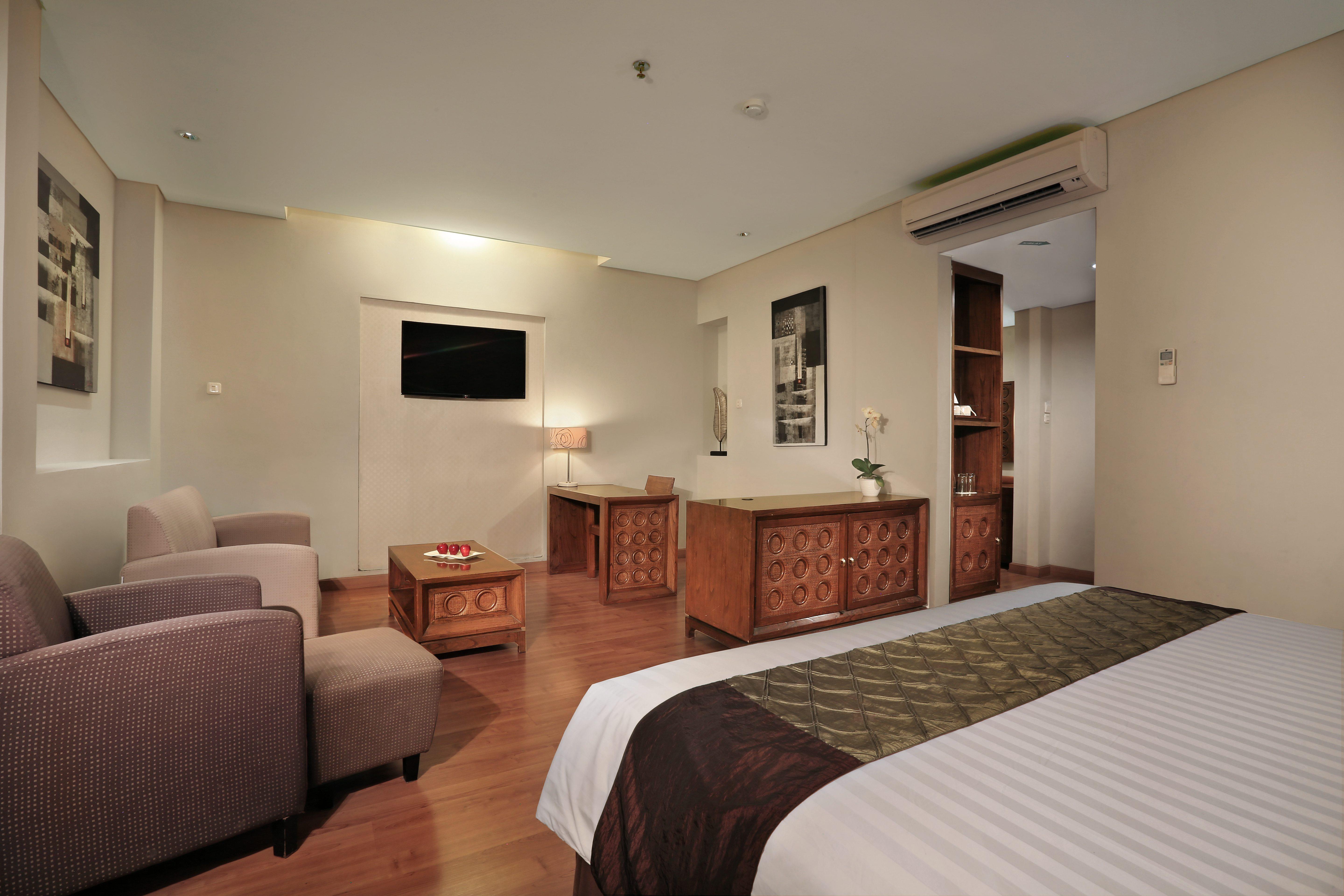 Aston Tanjung City Hotel Extérieur photo