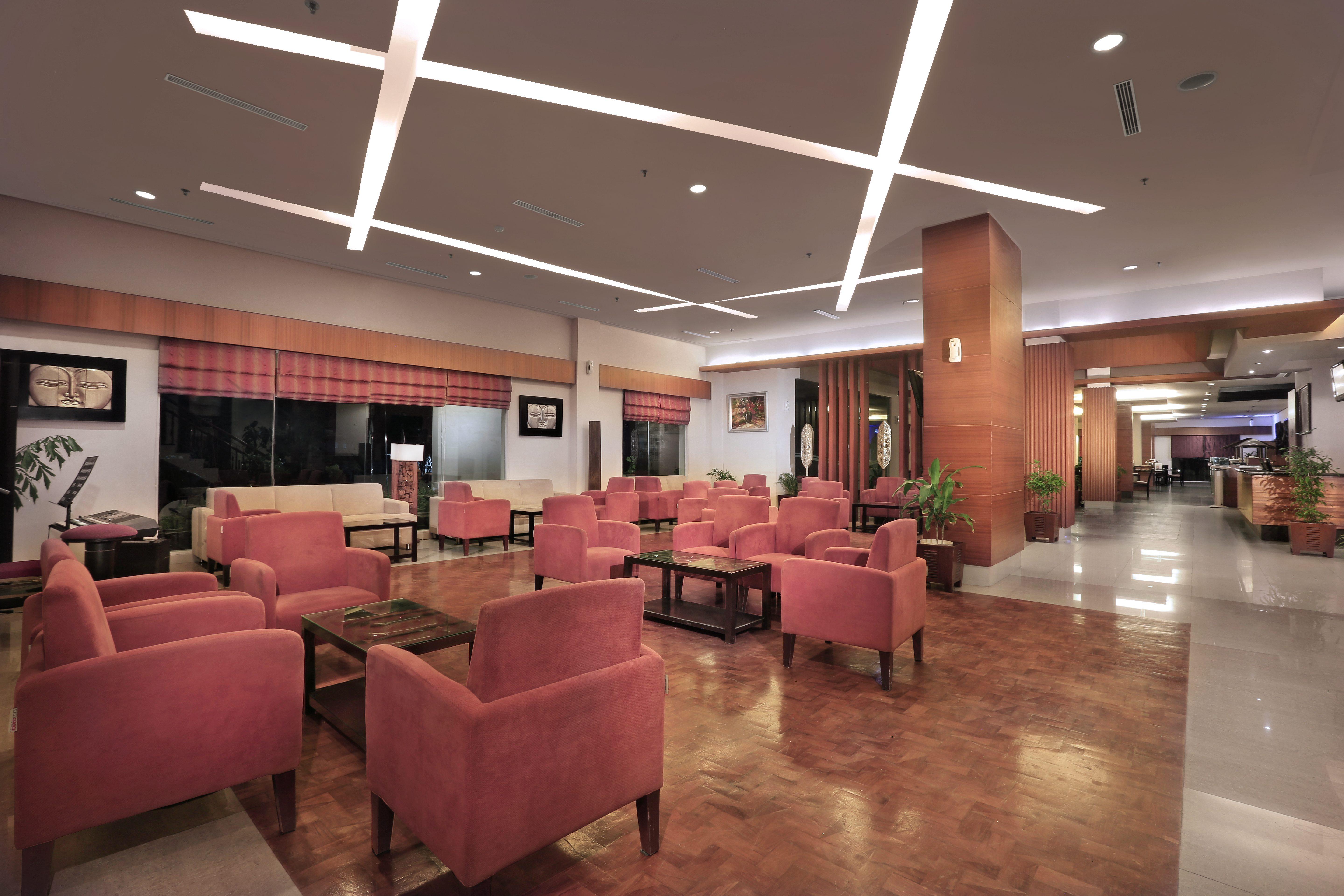 Aston Tanjung City Hotel Extérieur photo