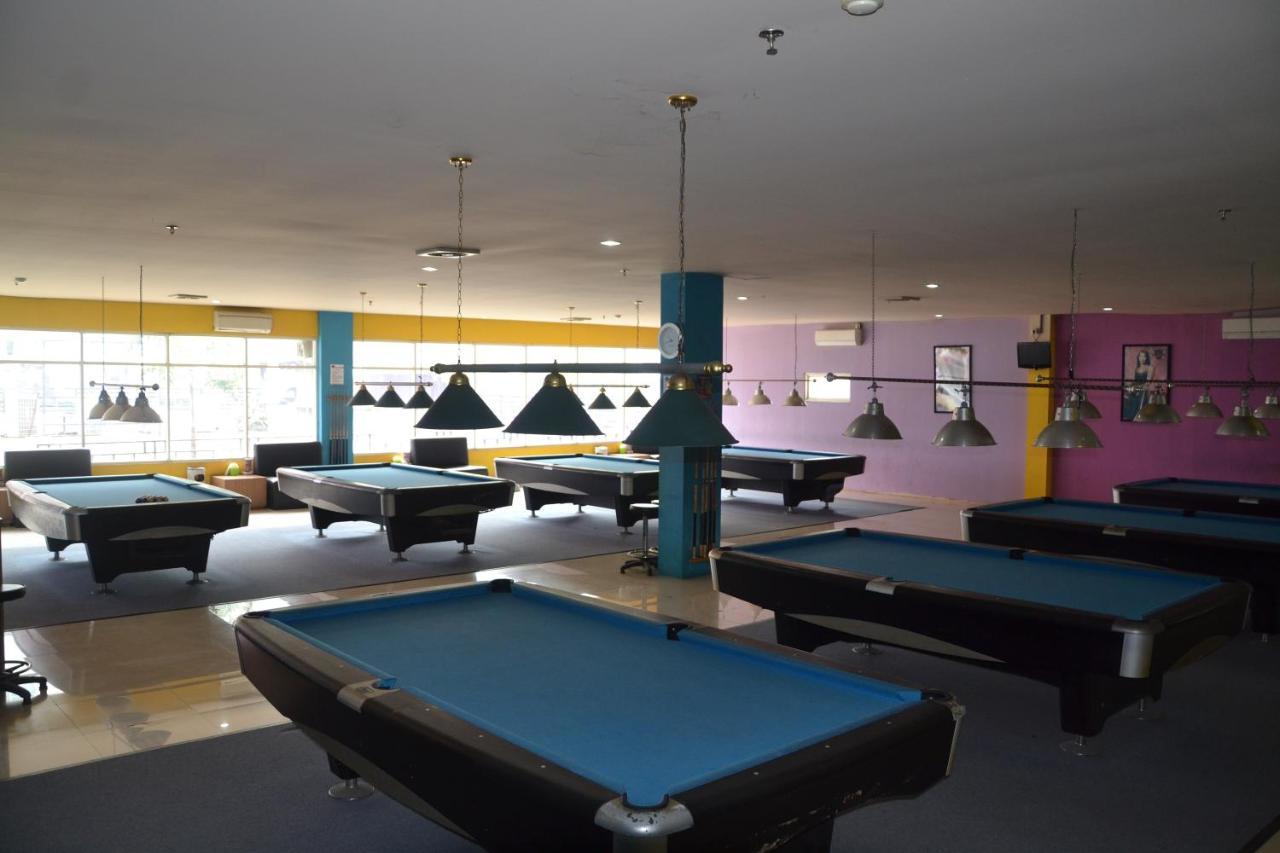 Aston Tanjung City Hotel Extérieur photo
